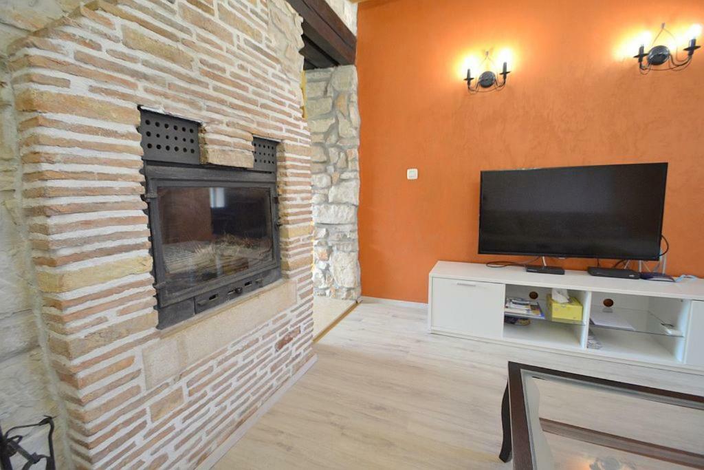 Villa Giardin Novigrad  Exterior photo